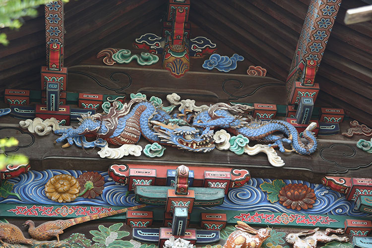 “chained dragon” (tsunagi no ryū)